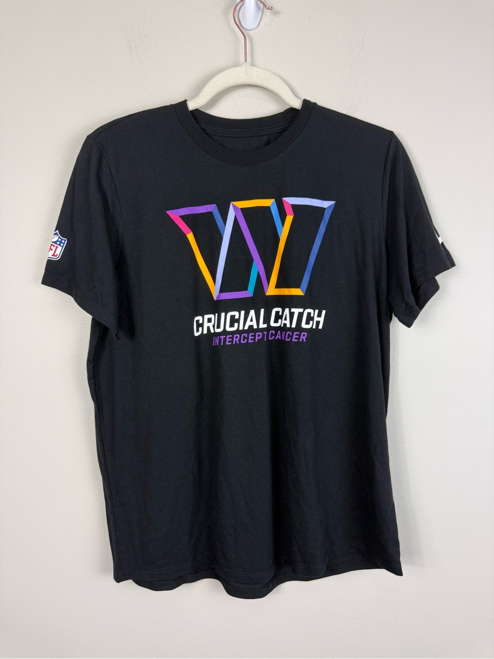 NFL Washington Commanders Nike Crucial Catch Top Womens Large Football Shirt NWT